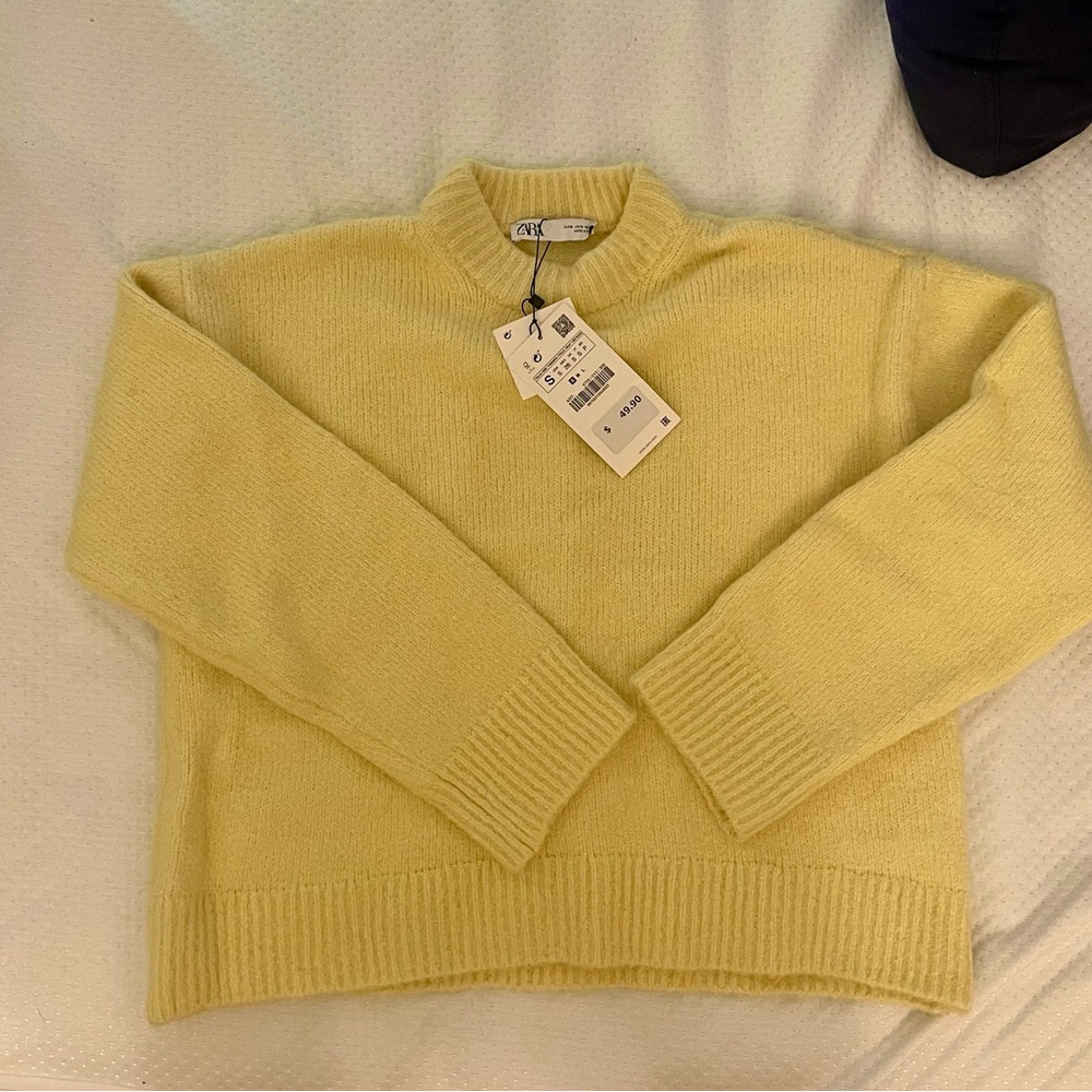 pastel yellow zara sweater